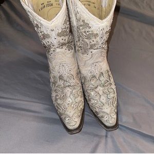 Corral white cowboy boot